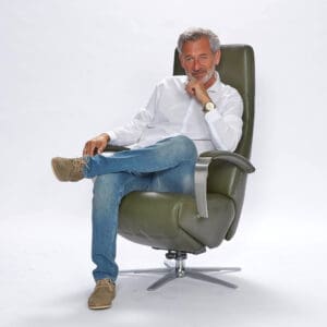 sta-op-stoel-easysit-arno-sfeerbeeld-2 Sta-op Stoel Arno