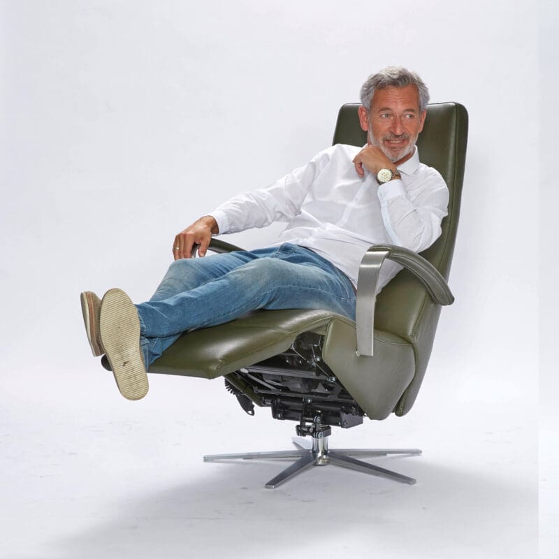 sta-op-stoel-easysit-arno-sfeerbeeld-4 Sta-op Stoel Arno